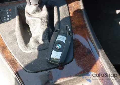 2011 BMW 328 xDrive from USA, damaged, VIN WBAPK5G56BNN80705